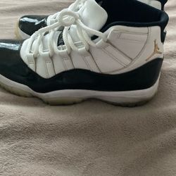 Air Jordan 11 Size 8.5
