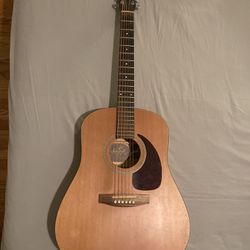 Acoustic Guitar with Hard shell Case