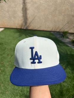 Fitted hat
