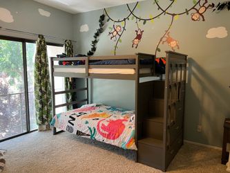 Bunk bed with trundle and drawers