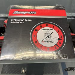 Snap On 15” Cynergy Design Bubble Clock