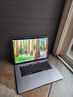 MacBook Pro 15" i9 32GB RAM 500gb SSD 100% batteryhealth | Adobe, Final Cut,Logic, Office Best Offer