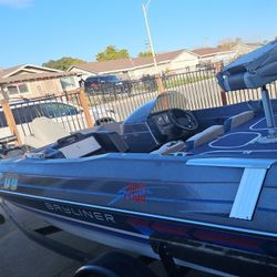 87 Bayliner Bass Striker 