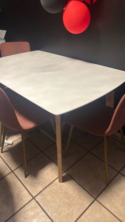 Dining Table with 4 Chairs