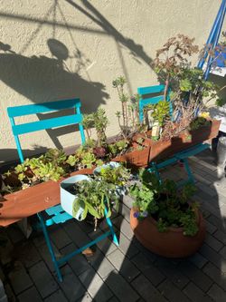 Outdoor table with two chairs