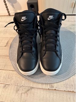 Men’s Nikes