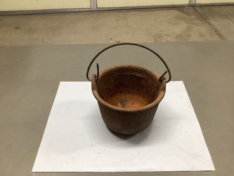 Antique Metal Smelting Pot (Casted #2 5482-1)