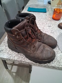 Work Shoes  Size  10