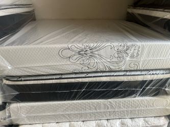 MATTRESS AND FURNITURE GREAT QUALITY
