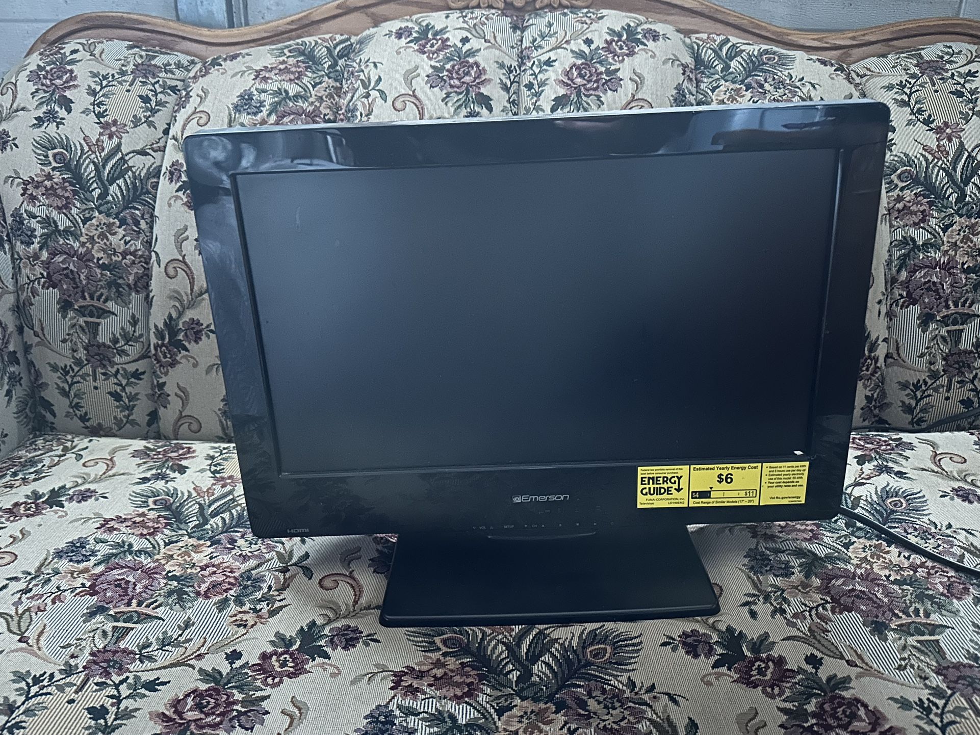 TV with build In DVD Player