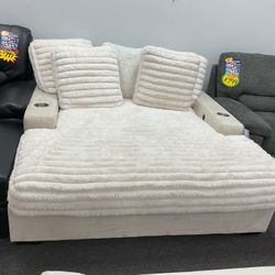 🔥HUGE LIQUIDATION FURNITURE SALE 🤩 BEAUTIFUL LOUNGER 50% OFF RETAIL🎁💥