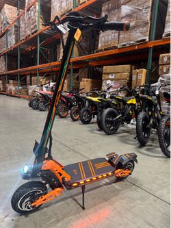 Dual-motor electric scooter