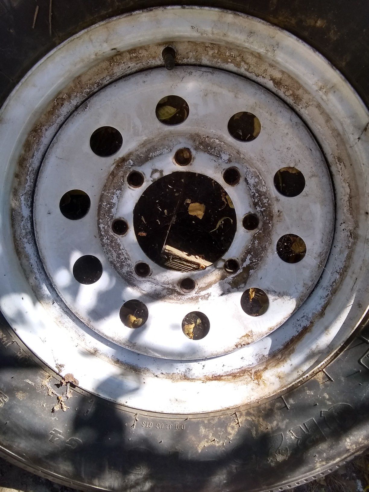 Trailer tire in good condition heavy duty and lt