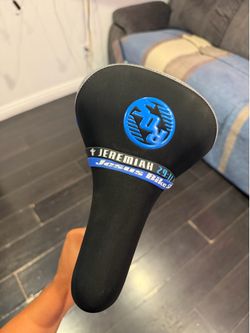 Blue ros seat
