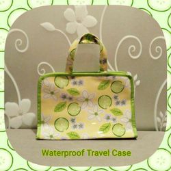 WATERPROOF TRAVEL 