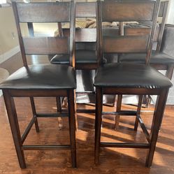 4 Barstools