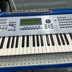 Yamaha Keyboard 