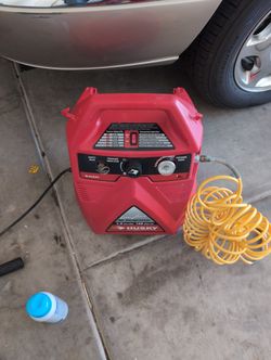 Husky Air Compressor 135 Max PSI