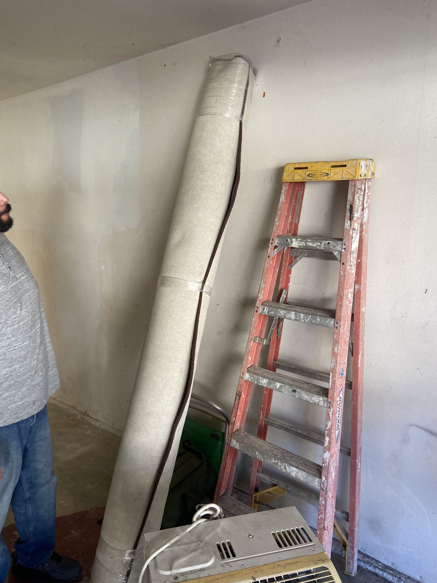 Free - Weights, Living Room Carpet, Grill, AC Units