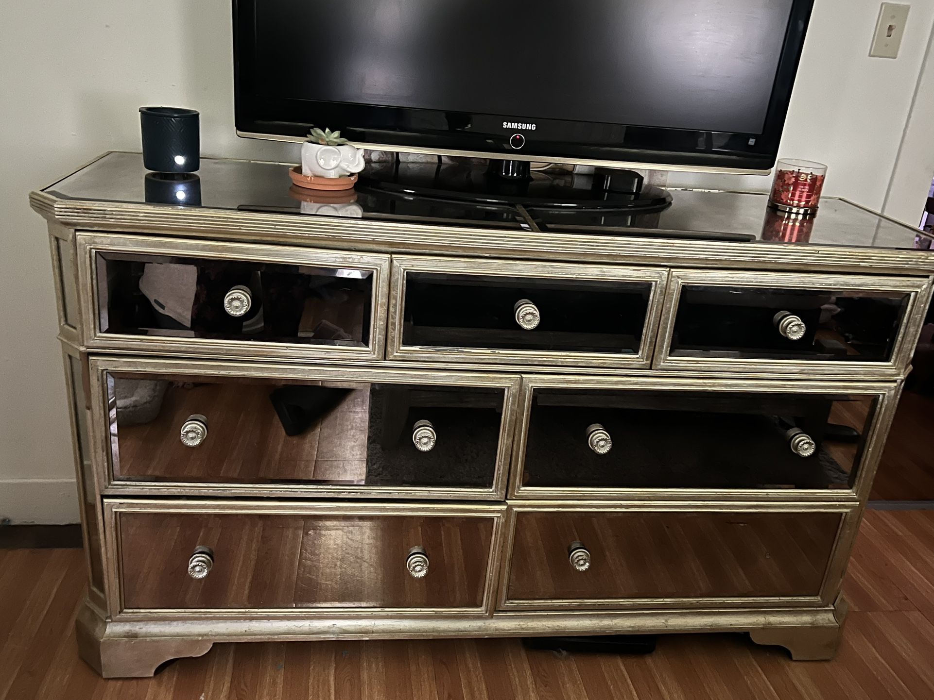 Z Gallerie Borghese 7 Drawer Dresser