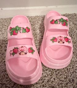 Brand New Strawberry Shortcake Pink Platform Slide Sandals - Size 8