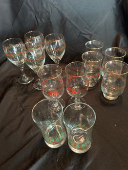 Vintage Arby’s Christmas drinkware collection