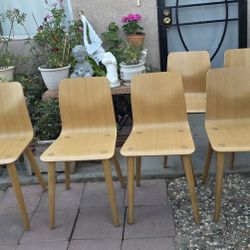 6 TON WOOD CHAIRS. 