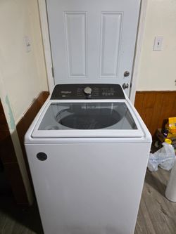 WHIRPOOL WASHER GOOD CONDITION LARGE CAPACITY 4.8 CU DELIVERY AVAILABLE FOR EXTRA FEE