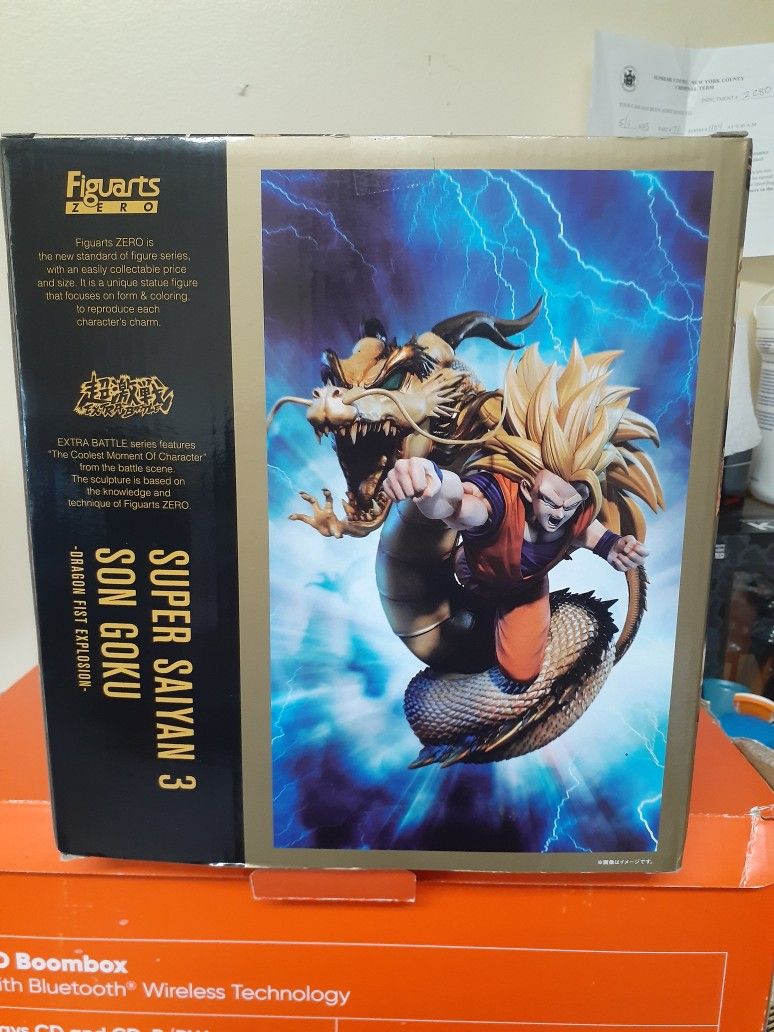 FiguartsZERO [Super Fierce Battle] Super Saiyan 3 Goku- Dragon Fist  Explosion 