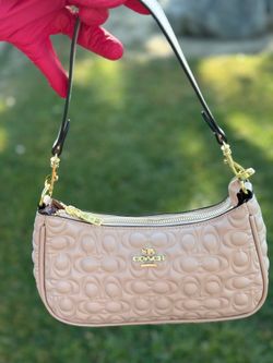 New women’s Coach Purse