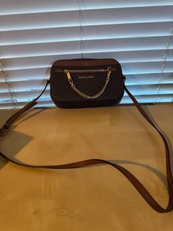 Michael Kors Zip Chain Purse