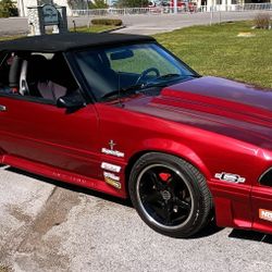 1990 Ford Mustang