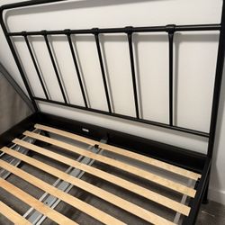 Queen Size Bed 