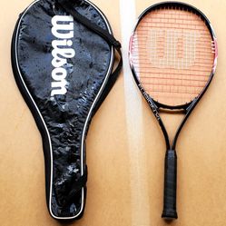 Like New Wilson Tennis Bracket With Bag