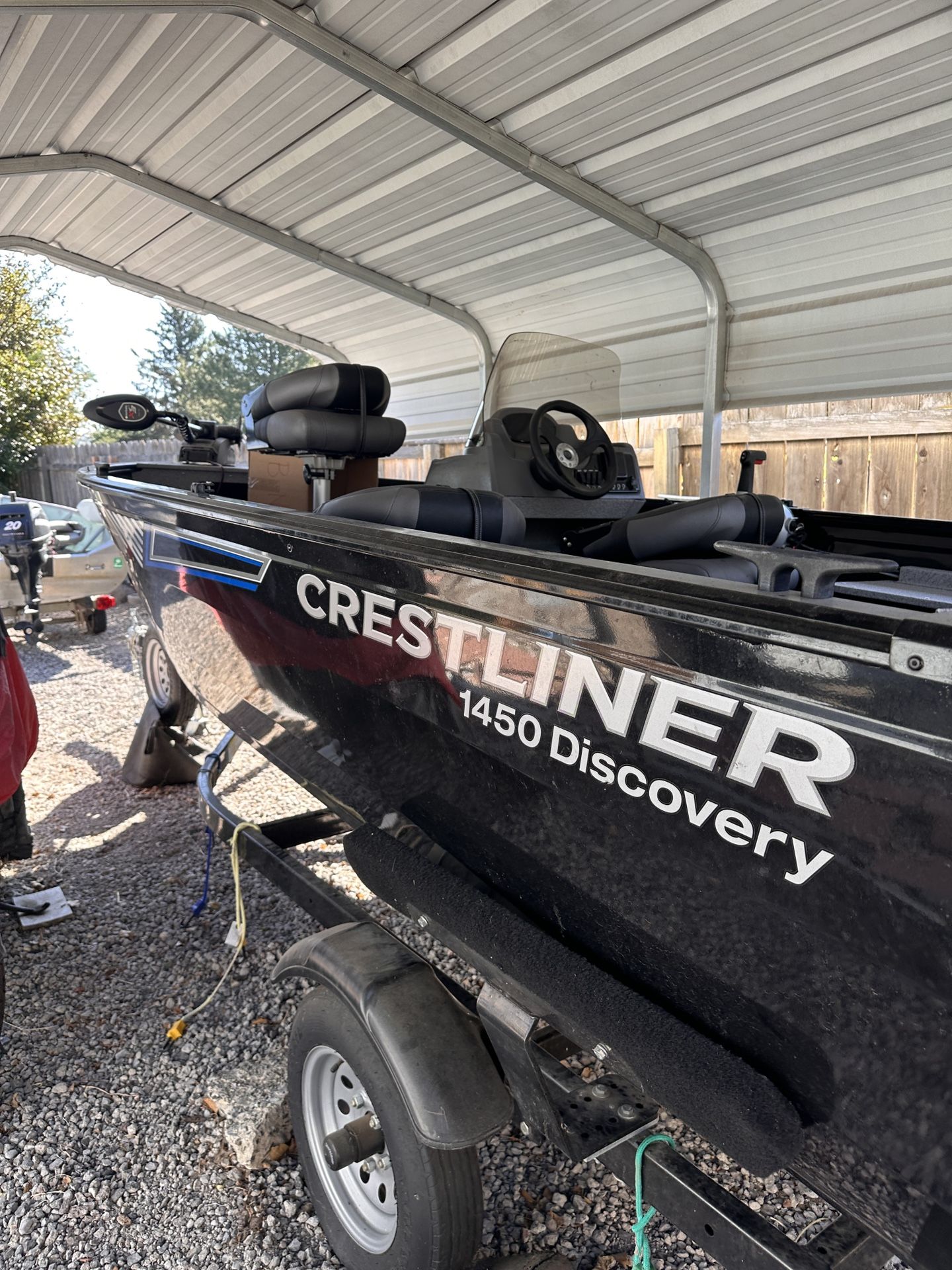 2018 Crestliner Discovery 14ft 7in Boat W/trailer 