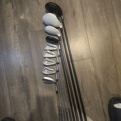 TAYLOR MADE GOLF CLUBS (9 CLUBS SET)RIGHT HANDED 