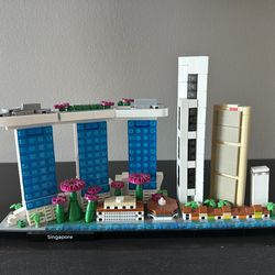 LEGO Singapore skyline set - limited edition & discontinued, rare