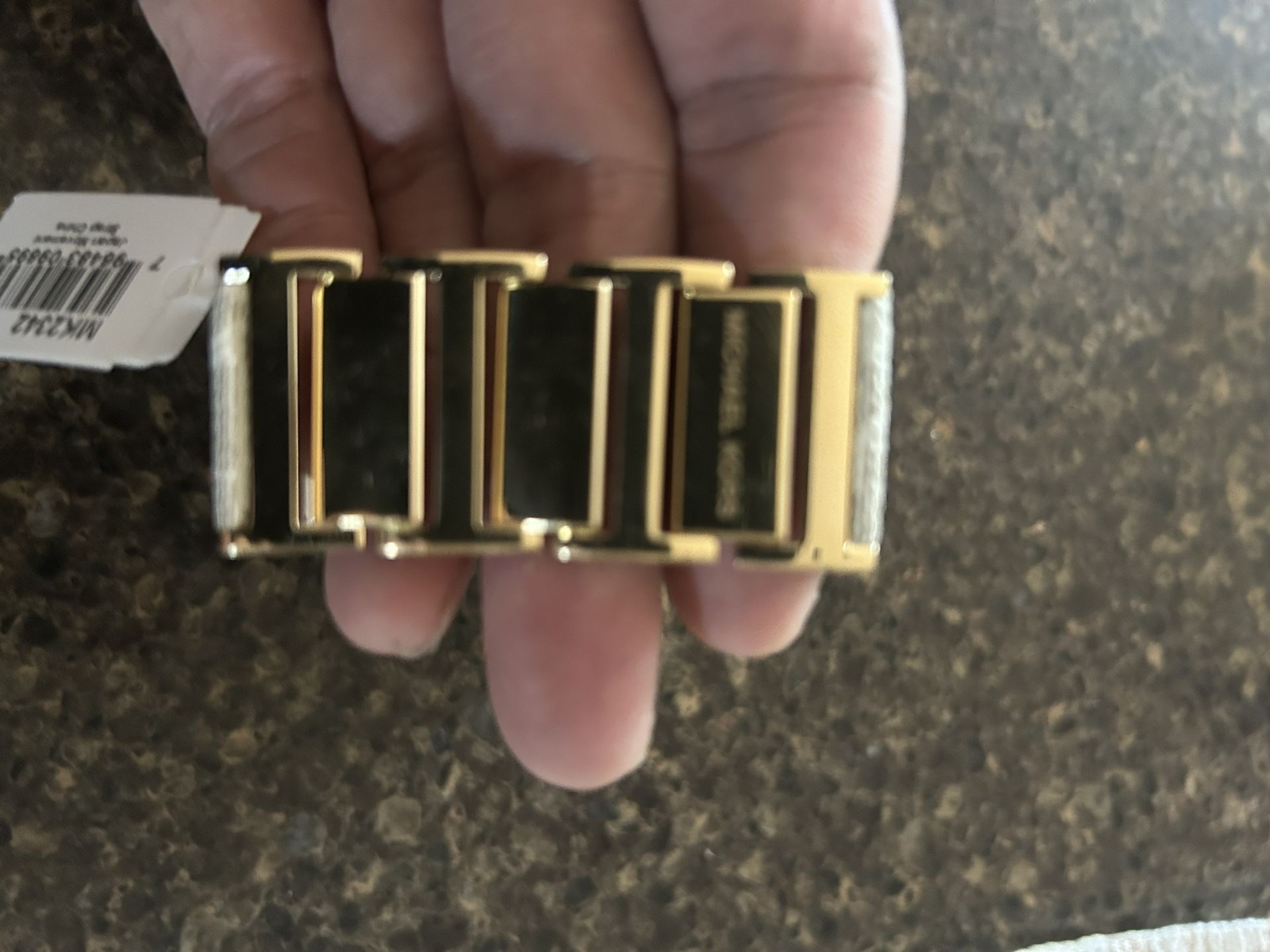 Michael Kors Signature Gold Ladies Watch Leather Band (MK2342) Very Good Cond. Michael Kors Lake MK-2584 Gold Square Women main image 2