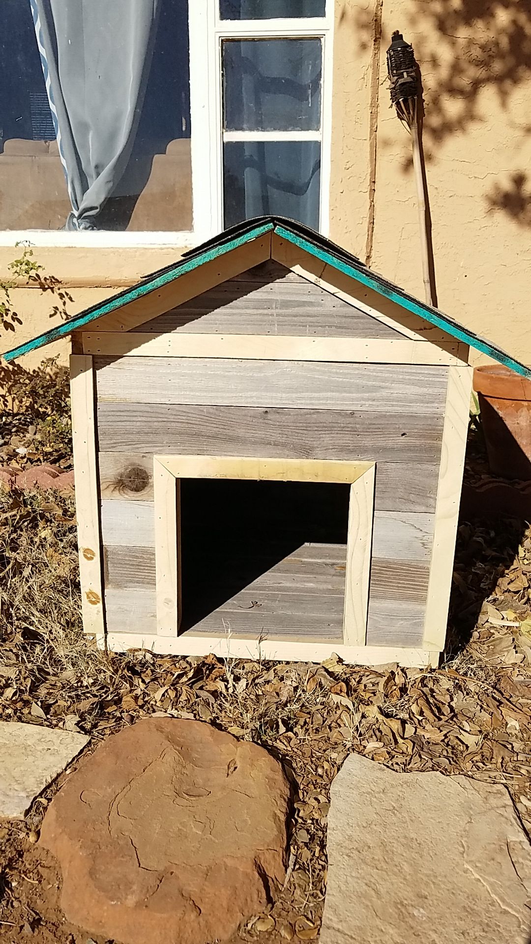 dog house