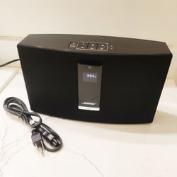 BOSE SoundTouch 20 Wireless Wi-Fi Bluetooth Smart Speaker - OLED Screen (Black MSRP $440) Near NEW!