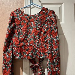 Women’s Top Size Large (2 Total)