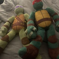Turtle Ninja plushes