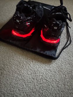 balenci led runners