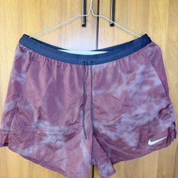 Nike Running Division Shorts 