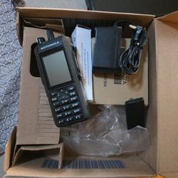 Motorla R7 DMR RADIO