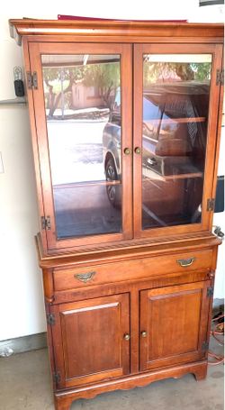 VINTAGE CHINA CABINET