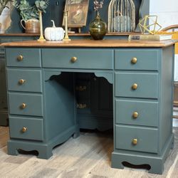 Beautiful Solid Wood 8 Drawer Desk / Vanity  42in. W x 21in. D x 30in. H