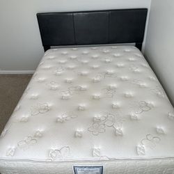 Hillsdale Furniture Harbortown Queen Platform Bed Set Black Vinyl