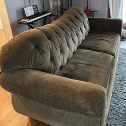 Tufted Sofa 