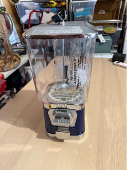 $.25 gumball machine brand new. With key.